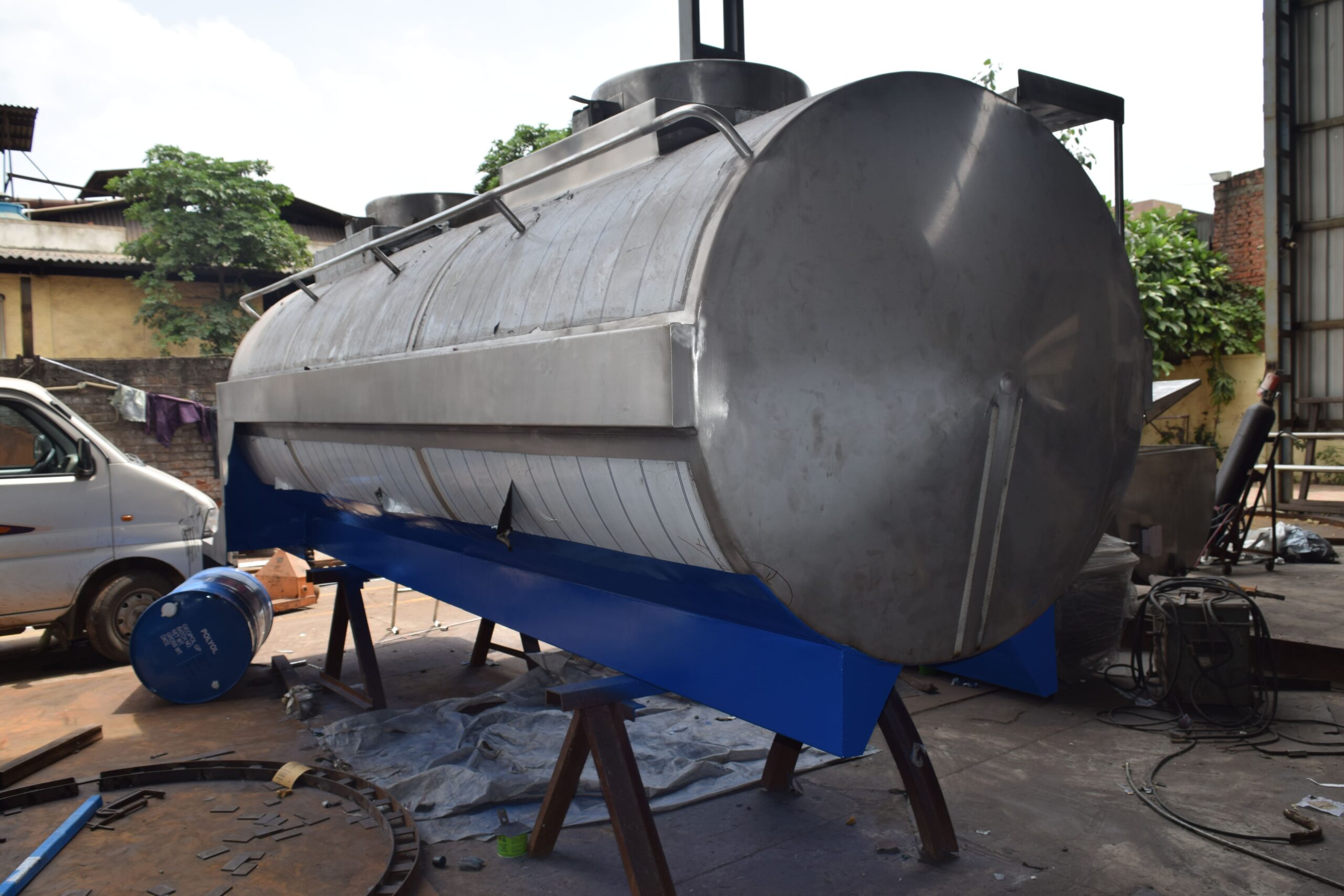 road milk tanker manufacturer