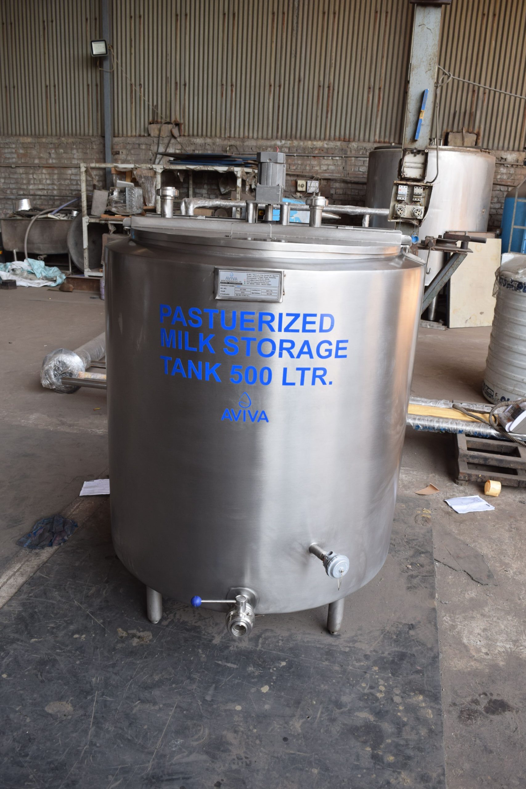 Vertical Milk Storage Tank