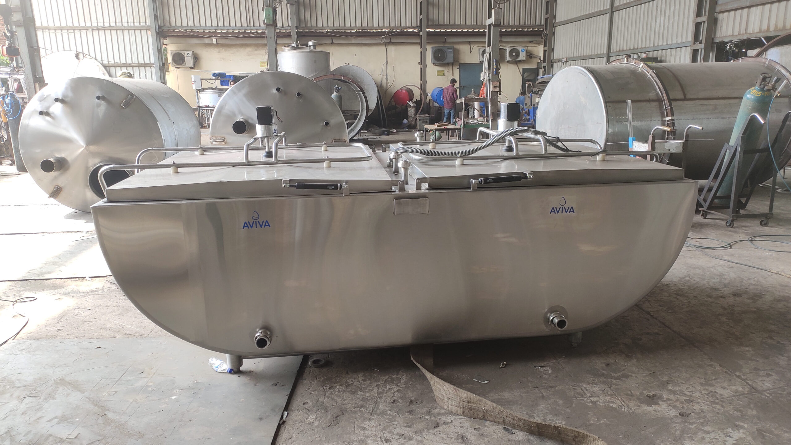 Bulk Milk Cooler 2000 Ltr